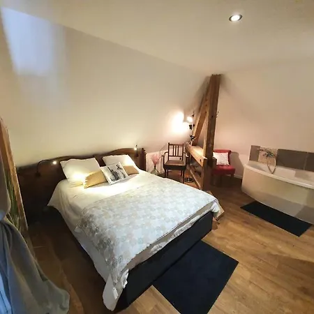 La Tour Du Bois Fleuri Apartamento *