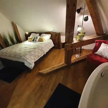La Tour Du Bois Fleuri Apartmán