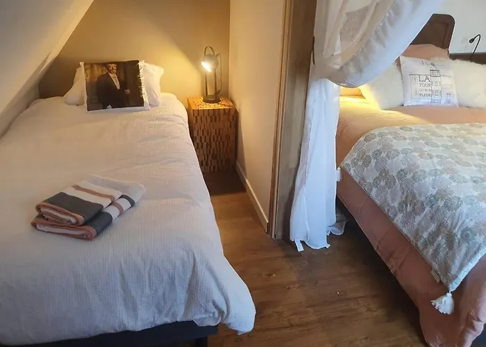 La Tour Du Bois Fleuri